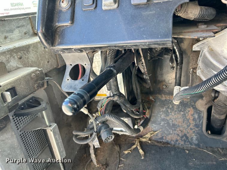 image for item NR9428 2005 Freightliner MT45  delivery truck