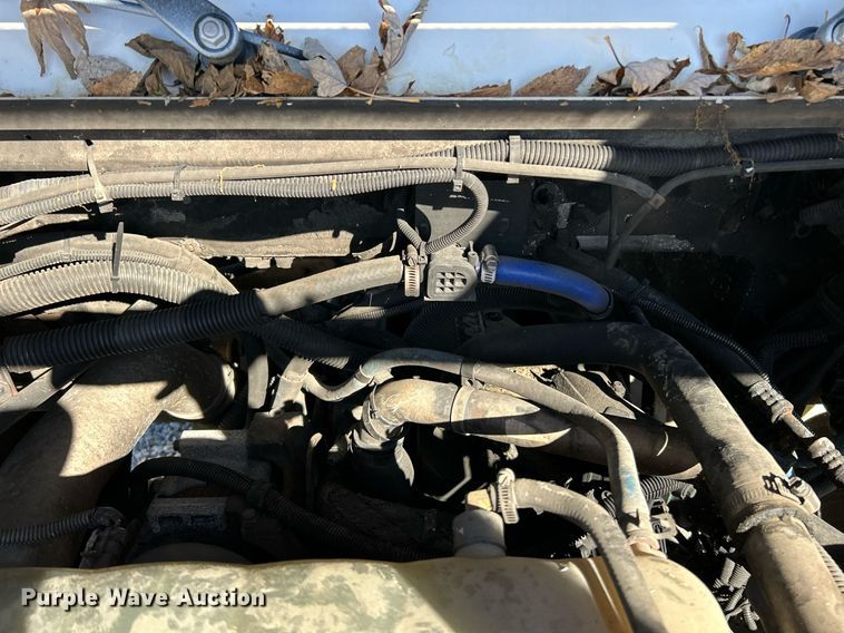 image for item NR9428 2005 Freightliner MT45  delivery truck