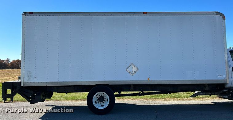 image for item NR9429 2019 Ford F650 Super Duty  box truck