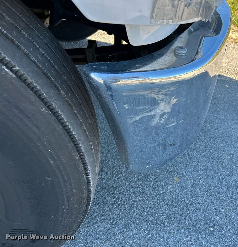 image for item NR9429 2019 Ford F650 Super Duty  box truck