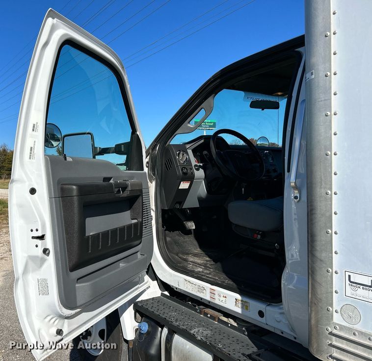 image for item NR9429 2019 Ford F650 Super Duty  box truck