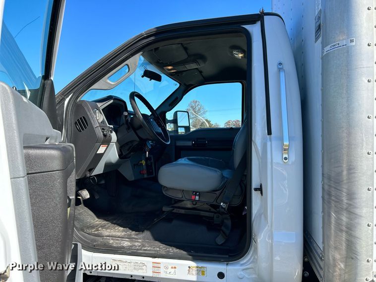 image for item NR9429 2019 Ford F650 Super Duty  box truck