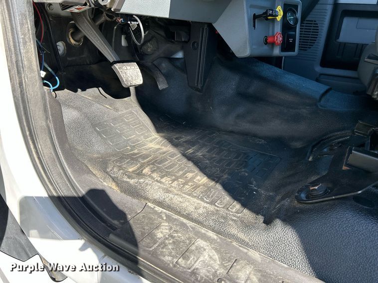 image for item NR9429 2019 Ford F650 Super Duty  box truck