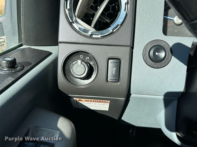 image for item NR9429 2019 Ford F650 Super Duty  box truck