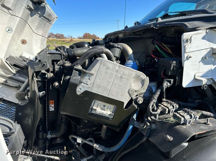 image for item NR9429 2019 Ford F650 Super Duty  box truck