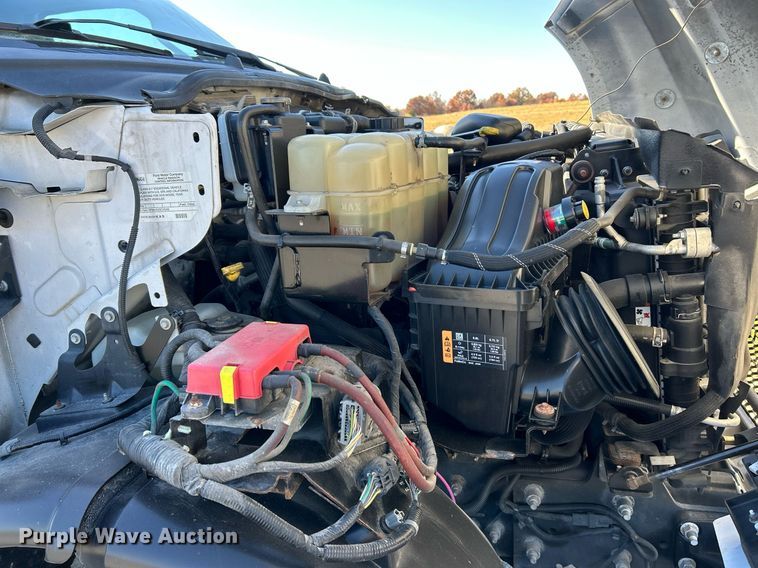 image for item NR9429 2019 Ford F650 Super Duty  box truck