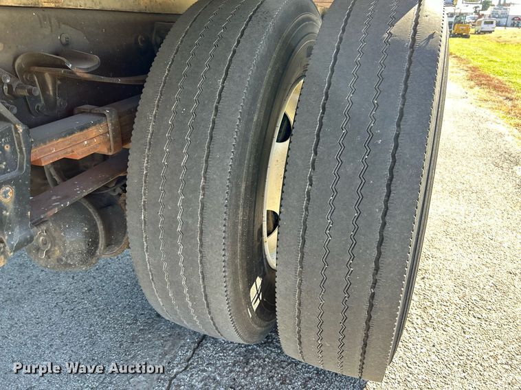 image for item NR9429 2019 Ford F650 Super Duty  box truck