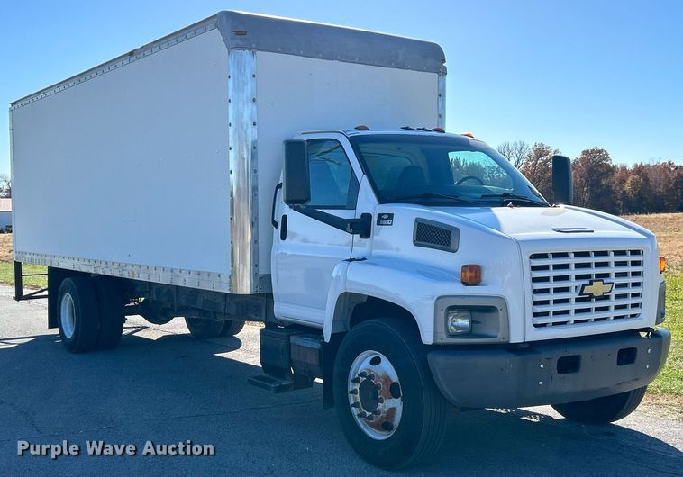 image for item NR9430 2004 Chevrolet C6500  box truck