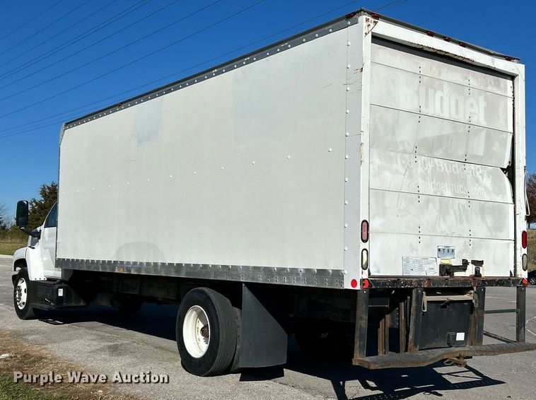 image for item NR9430 2004 Chevrolet C6500  box truck