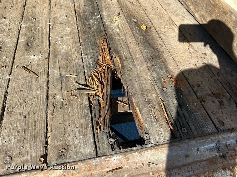 image for item NR9430 2004 Chevrolet C6500  box truck