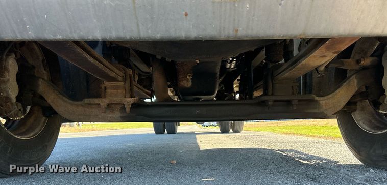 image for item NR9430 2004 Chevrolet C6500  box truck