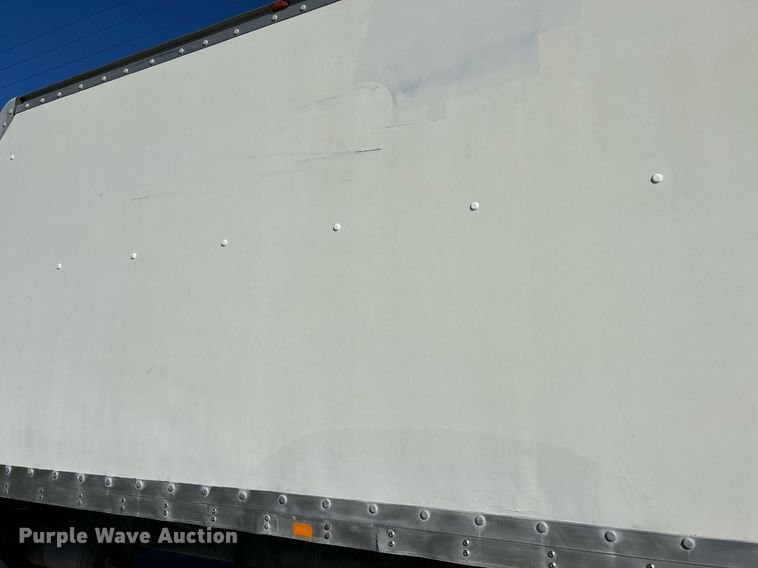 image for item NR9430 2004 Chevrolet C6500  box truck