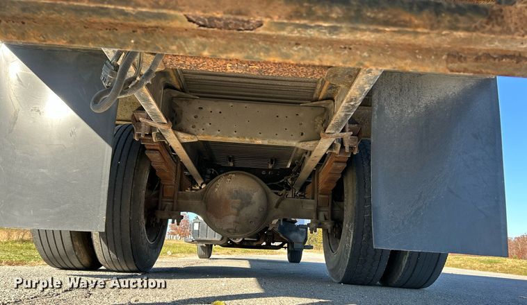 image for item NR9430 2004 Chevrolet C6500  box truck