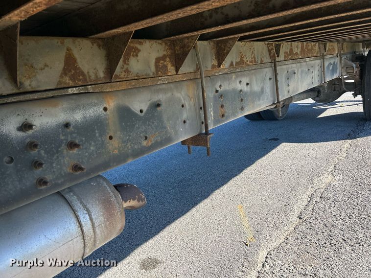 image for item NR9430 2004 Chevrolet C6500  box truck