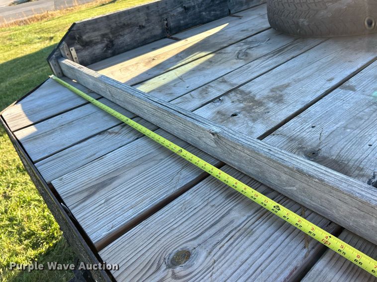 image for item NR9433 1996 Dodge Ram 1500  flatbed pickup truck