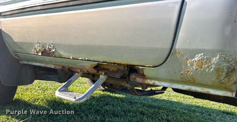 image for item NR9433 1996 Dodge Ram 1500  flatbed pickup truck