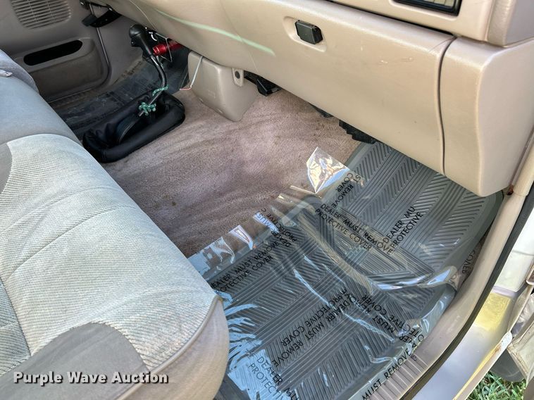 image for item NR9433 1996 Dodge Ram 1500  flatbed pickup truck