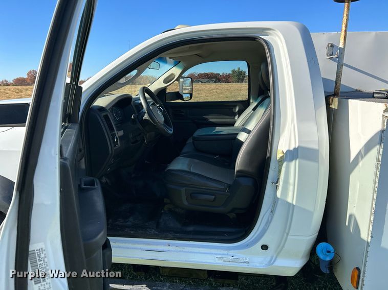 image for item NR9434 2011 Dodge Ram 4500HD  utility / service truck