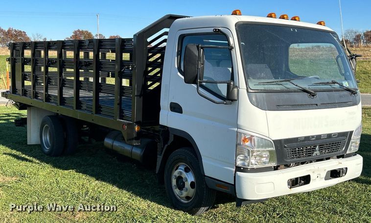 image for item NR9435 2008 Mitsubishi FUSO  flatbed truck