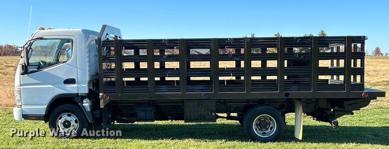 image for item NR9435 2008 Mitsubishi FUSO  flatbed truck