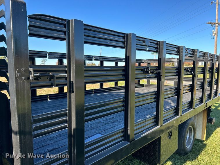 image for item NR9435 2008 Mitsubishi FUSO  flatbed truck