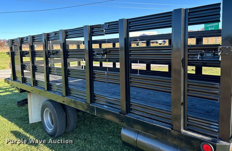 image for item NR9435 2008 Mitsubishi FUSO  flatbed truck