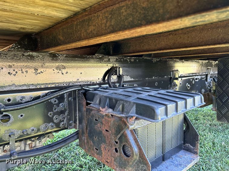 image for item NR9435 2008 Mitsubishi FUSO  flatbed truck