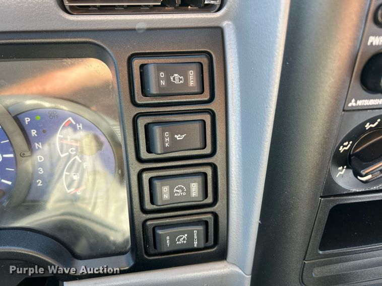 image for item NR9435 2008 Mitsubishi FUSO  flatbed truck