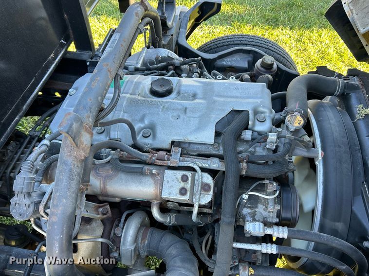 image for item NR9435 2008 Mitsubishi FUSO  flatbed truck