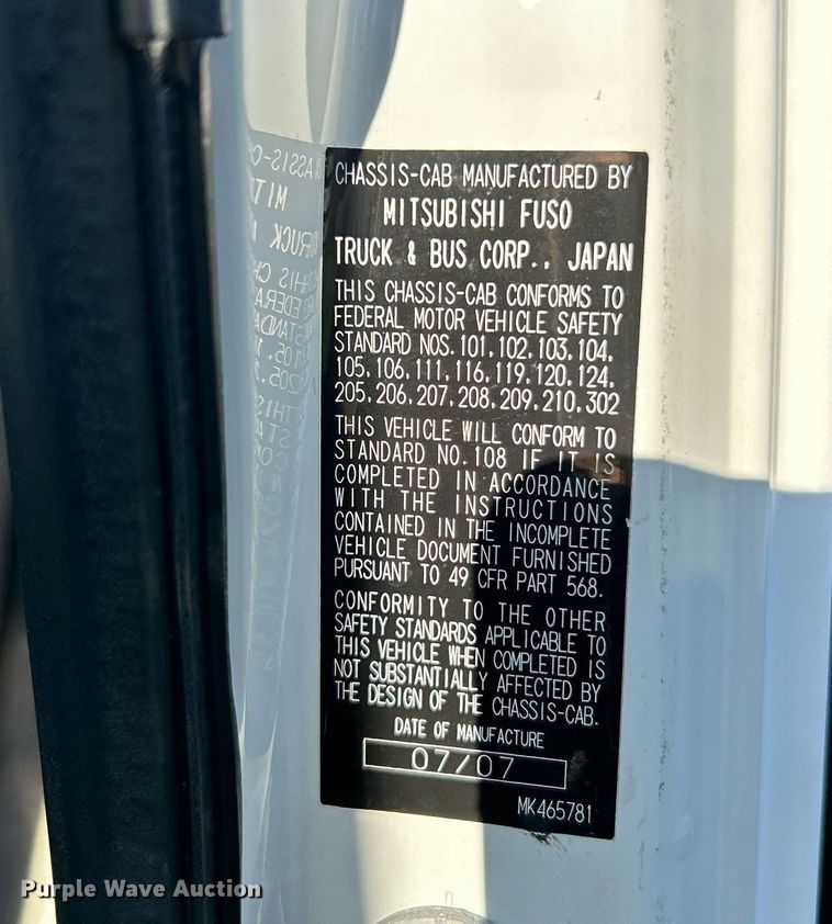 image for item NR9435 2008 Mitsubishi FUSO  flatbed truck