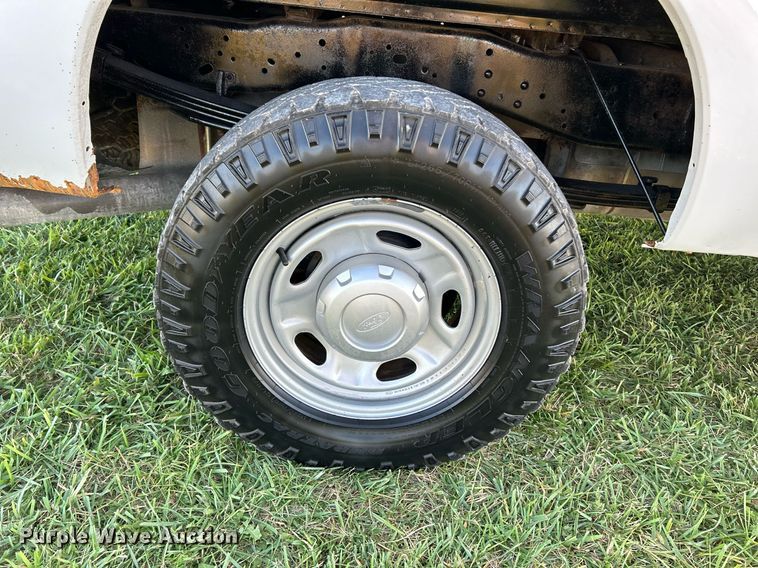 image for item NR9436 2015 Ford F250 Super Duty XL  Ext. Cab pickup truck