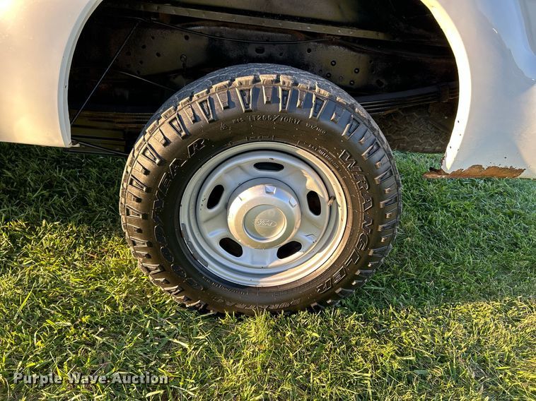 image for item NR9436 2015 Ford F250 Super Duty XL  Ext. Cab pickup truck