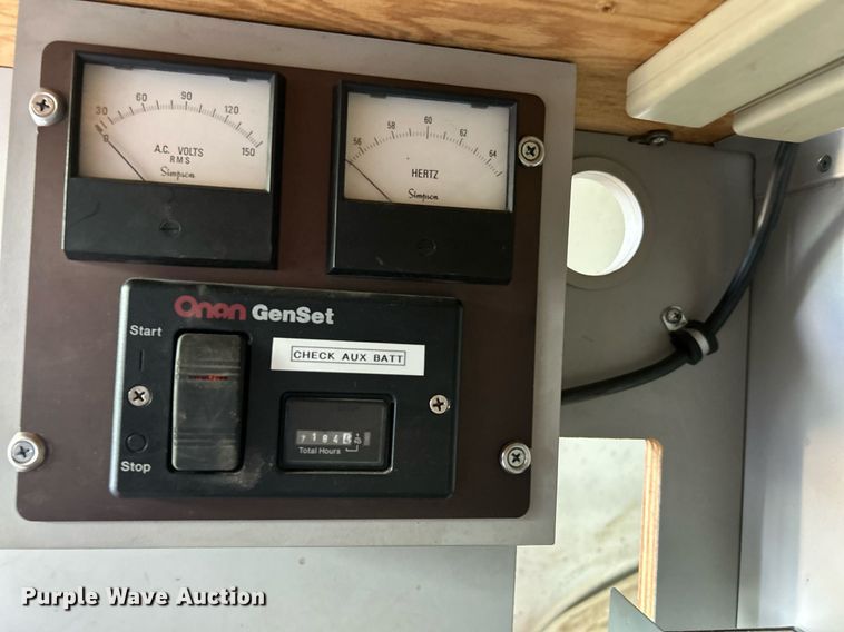 image for item NR9437 2004 GMC Savana 3500  van