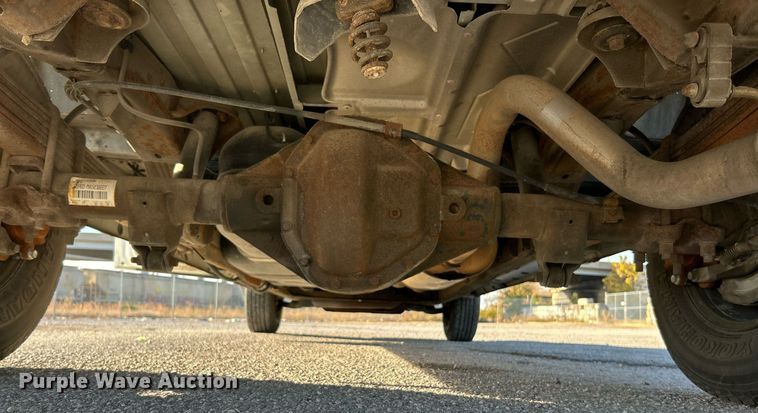 image for item NR9437 2004 GMC Savana 3500  van