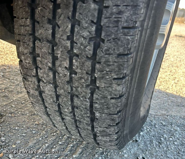 image for item NR9437 2004 GMC Savana 3500  van