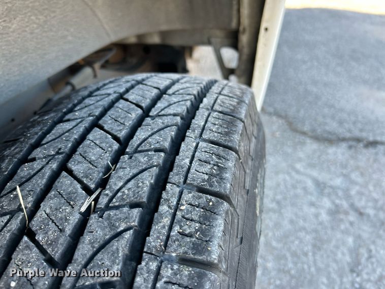 image for item NR9437 2004 GMC Savana 3500  van