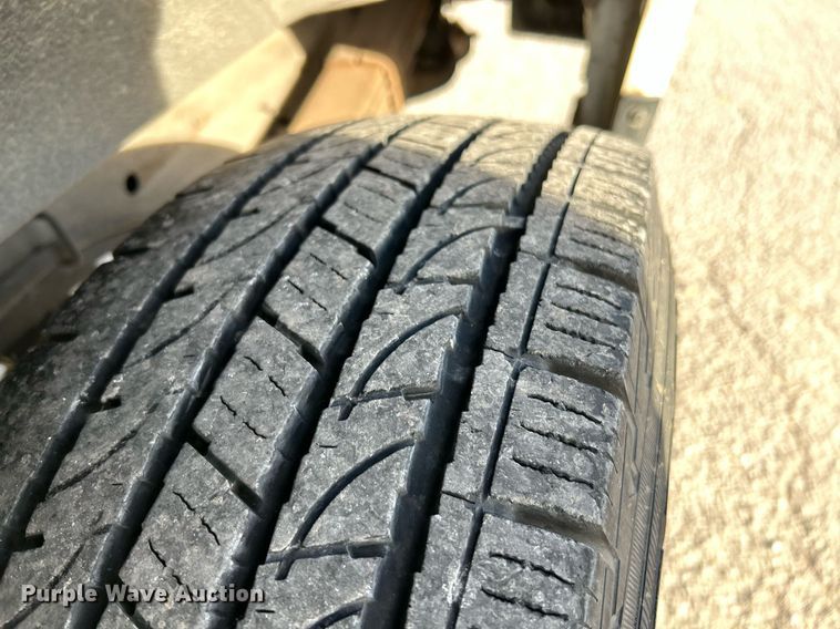 image for item NR9437 2004 GMC Savana 3500  van