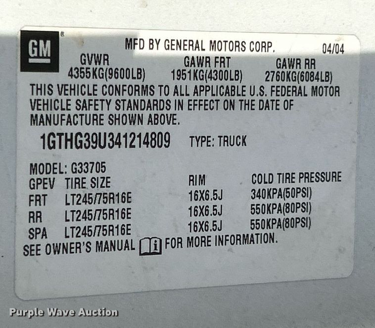 image for item NR9437 2004 GMC Savana 3500  van