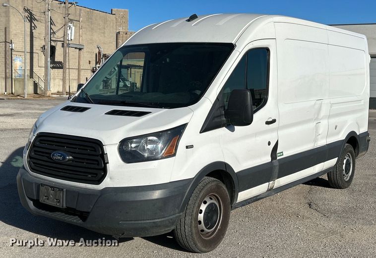 image for item NR9438 2015 Ford Transit 250  van