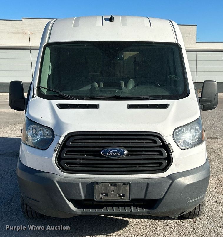 image for item NR9438 2015 Ford Transit 250  van