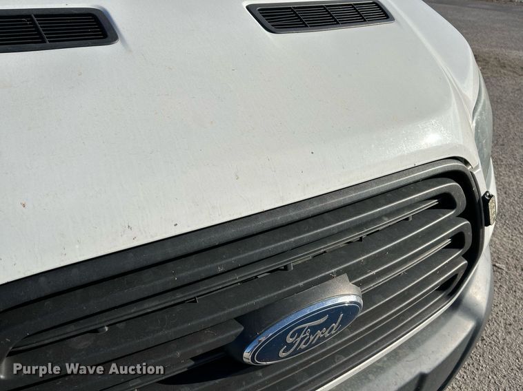 image for item NR9438 2015 Ford Transit 250  van