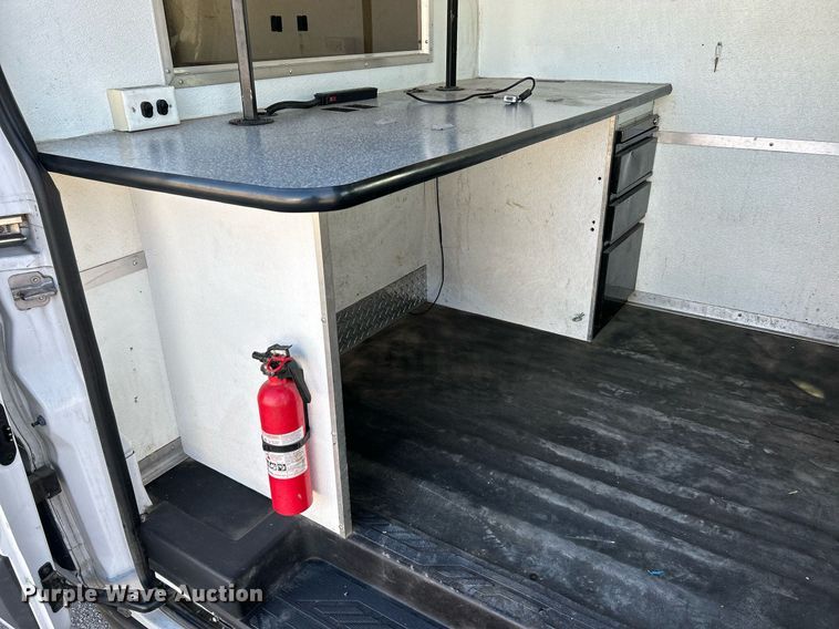 image for item NR9438 2015 Ford Transit 250  van