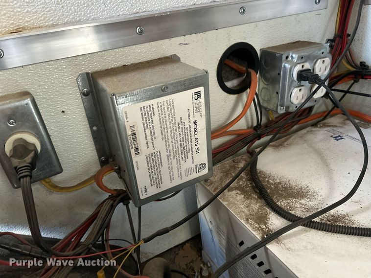 image for item NR9438 2015 Ford Transit 250  van