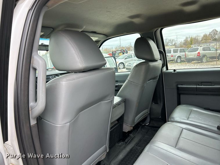 image for item NR9451 2012 Ford  F350 Super Duty  Crew Cab utility bed pickup truck