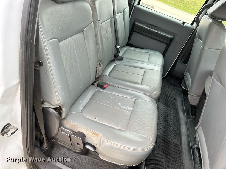 image for item NR9451 2012 Ford  F350 Super Duty  Crew Cab utility bed pickup truck