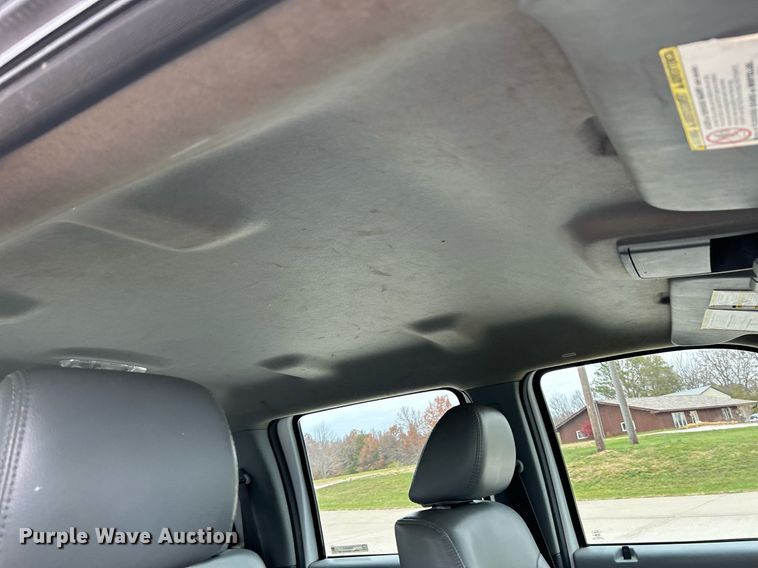 image for item NR9451 2012 Ford  F350 Super Duty  Crew Cab utility bed pickup truck