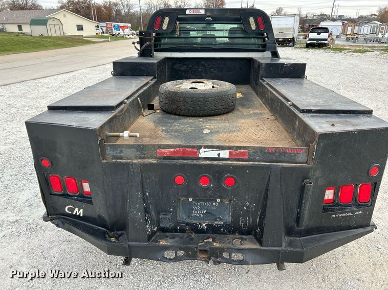 image for item NR9451 2012 Ford  F350 Super Duty  Crew Cab utility bed pickup truck