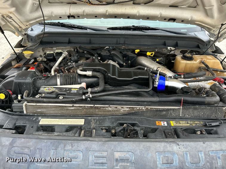 image for item NR9451 2012 Ford  F350 Super Duty  Crew Cab utility bed pickup truck