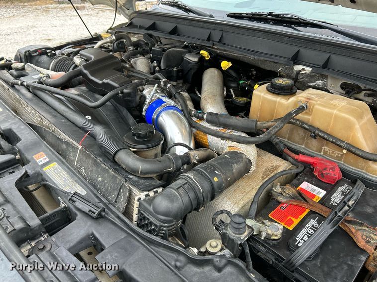 image for item NR9451 2012 Ford  F350 Super Duty  Crew Cab utility bed pickup truck