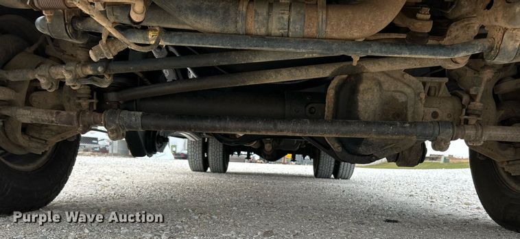 image for item NR9451 2012 Ford  F350 Super Duty  Crew Cab utility bed pickup truck